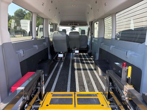 Used 2017 Ford Transit 350 XL RWD image 3