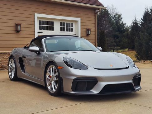 Used 2020 Porsche 718 Boxster Spyder RWD image 6