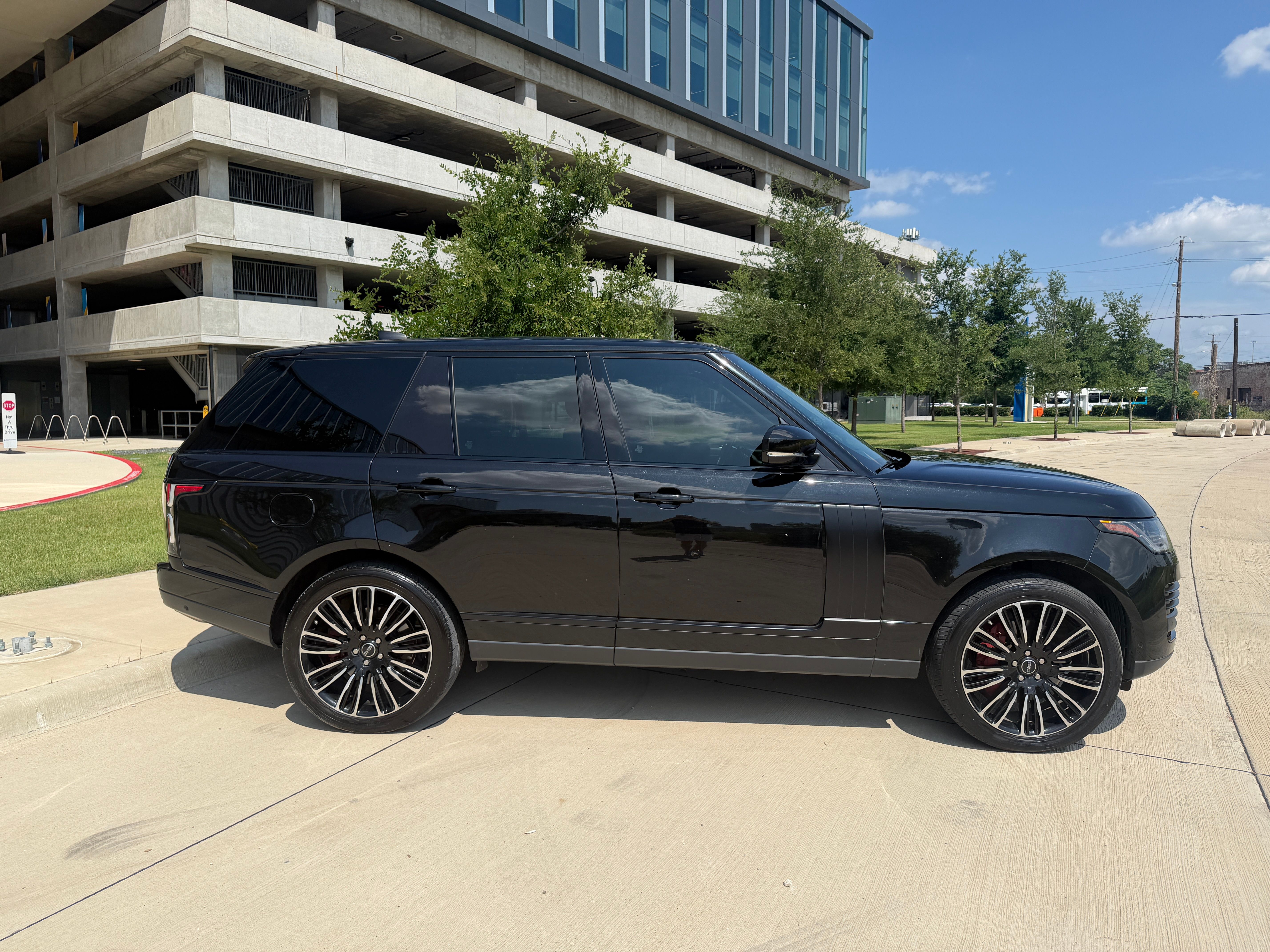 Used 2020 Land Rover Range Rover HSE AWD/4WD image 12