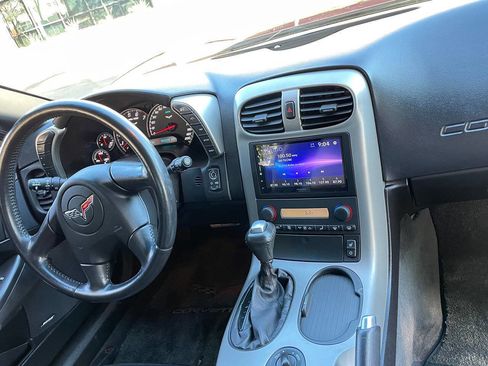 Used 2005 Chevrolet Corvette image 13