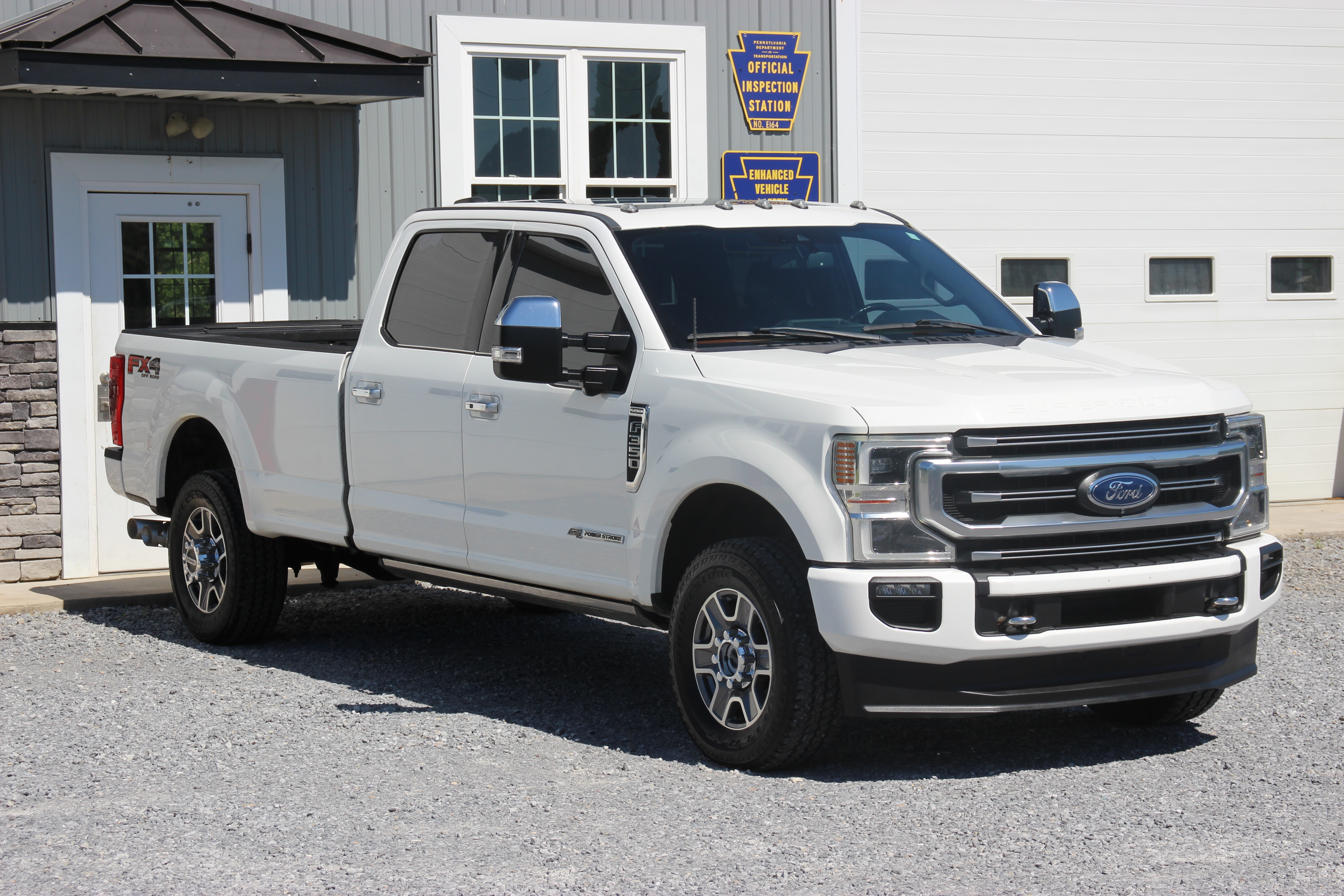 Used 2022 Ford F350 4x4 Crew Cab Super Duty image 1