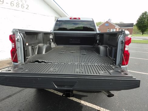 Used 2024 Chevrolet Silverado 2500 W/T image 12