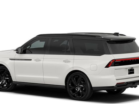 New 2027 Lincoln Navigator Black Label AWD/4WD image 25
