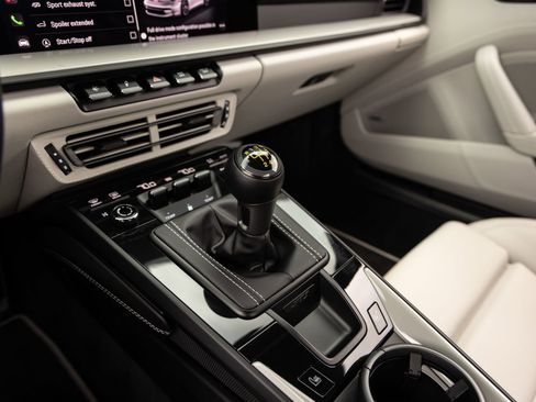 Certified 2022 Porsche 911 GT3 RWD image 18