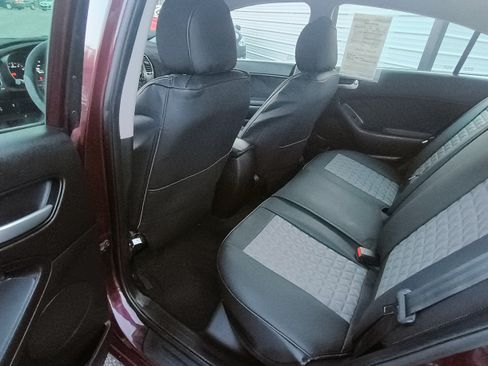 Used 2017 Kia Forte LX image 11