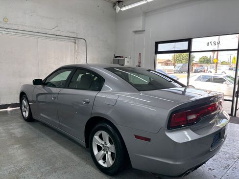 Used 2013 Dodge Charger SXT image 5