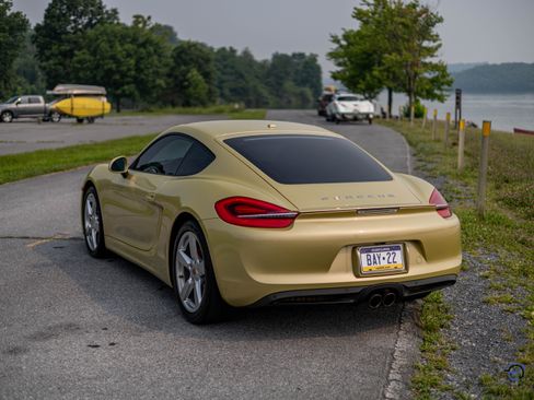Used 2015 Porsche Cayman S RWD image 16