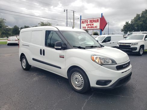 Used 2022 RAM ProMaster City Tradesman SLT image 9