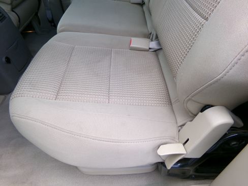 Used 2010 Nissan Titan 4x4 Crew Cab image 10