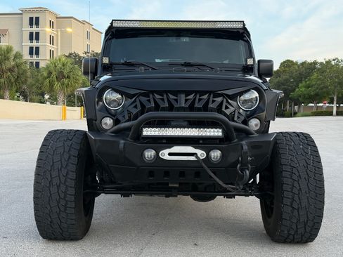 Used 2015 Jeep Wrangler 4WD Unlimited Sport image 67