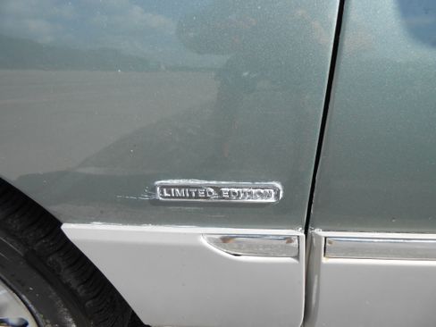 Used 2006 Mercury Grand Marquis LS image 10