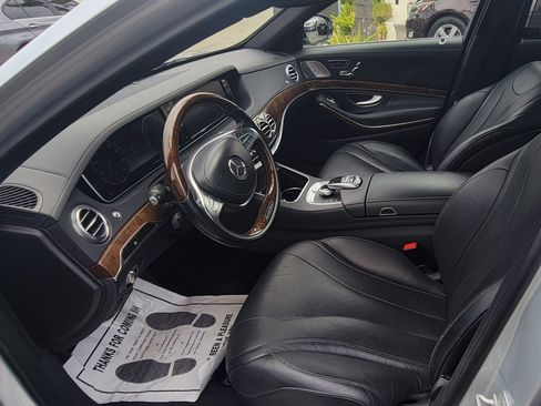 Used 2017 Mercedes-Benz S 550 Sedan w/ Sport Package image 9