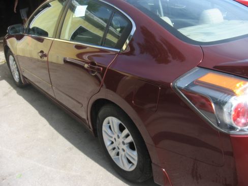Used 2012 Nissan Altima SL FWD image 6