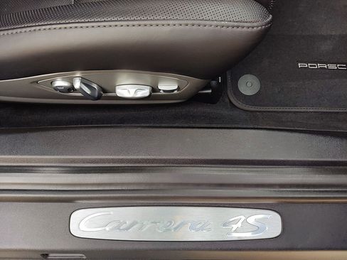 Used 2017 Porsche 911 Carrera 4S image 73