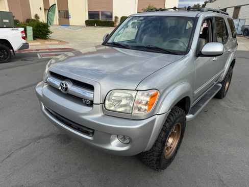 Used 2006 Toyota Sequoia SR5 image 9