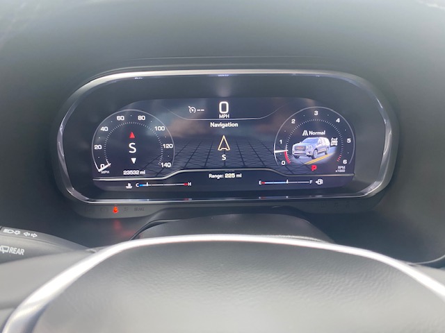 Used 2024 GMC Yukon 4WD SLE image 9