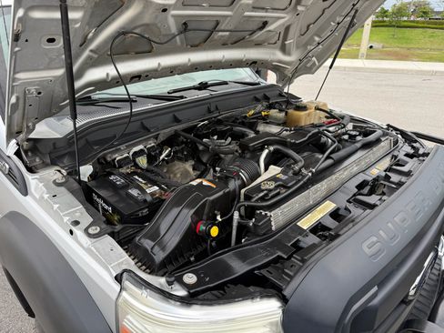 Used 2012 Ford F550 image 15
