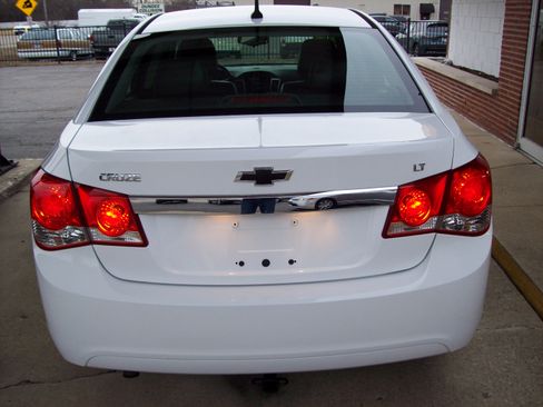 Used 2013 Chevrolet Cruze LT image 5