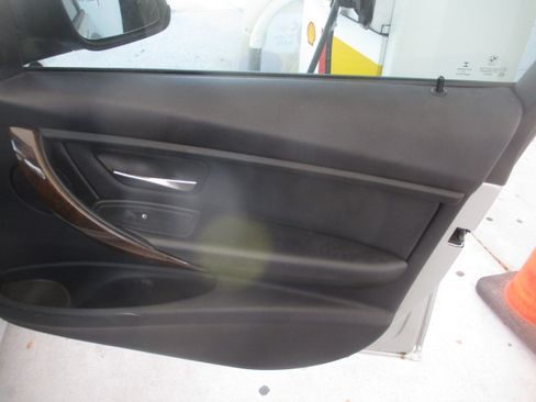 Used 2015 BMW 328i image 17