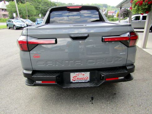 Used 2022 Hyundai Santa Cruz AWD SEL image 3