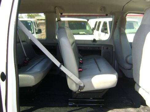 Used 2009 Ford E-350 and Econoline 350 XL image 6