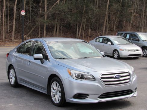 Used 2016 Subaru Legacy 2.5i Premium image 12