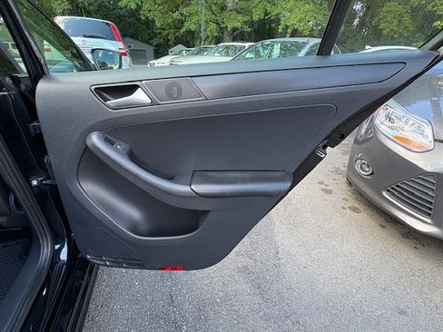 Used 2014 Volkswagen Jetta S image 17