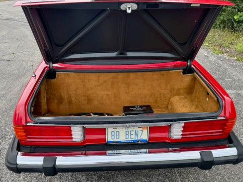 Used 1988 Mercedes-Benz 560 SL UNAVAIL image 20
