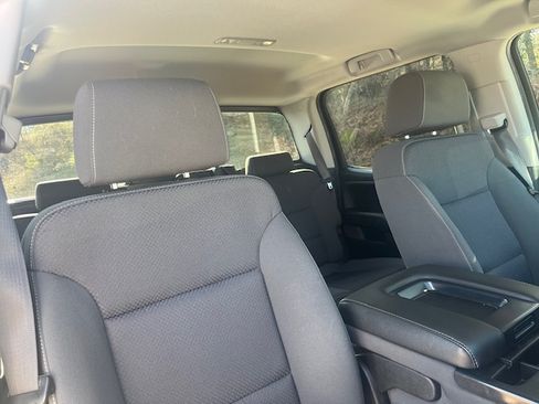 Used 2018 Chevrolet Silverado 1500 LT image 4