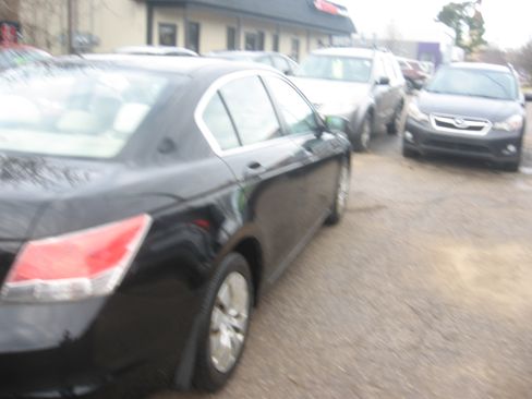 Used 2009 Honda Accord EX image 4