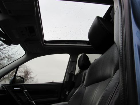 Used 2017 Subaru Forester 2.5i Touring image 23