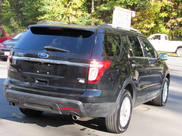 Used 2014 Ford Explorer 4WD XLT image 8