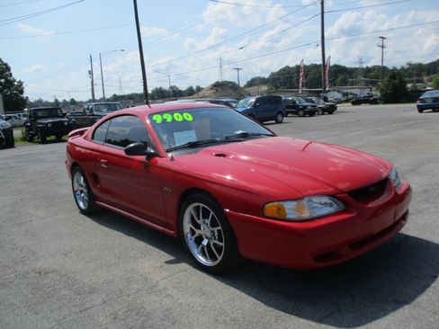 Used 1996 Ford Mustang GTS Coupe RWD image 4