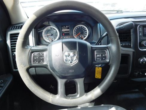 Used 2018 RAM 2500 Tradesman image 12