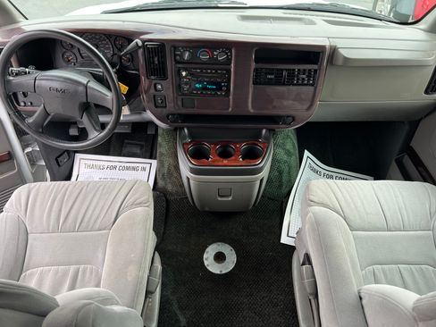 Used 2007 GMC Savana 1500 SLT image 3
