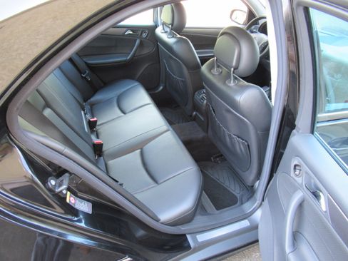 Used 2003 Mercedes-Benz C 230 image 17