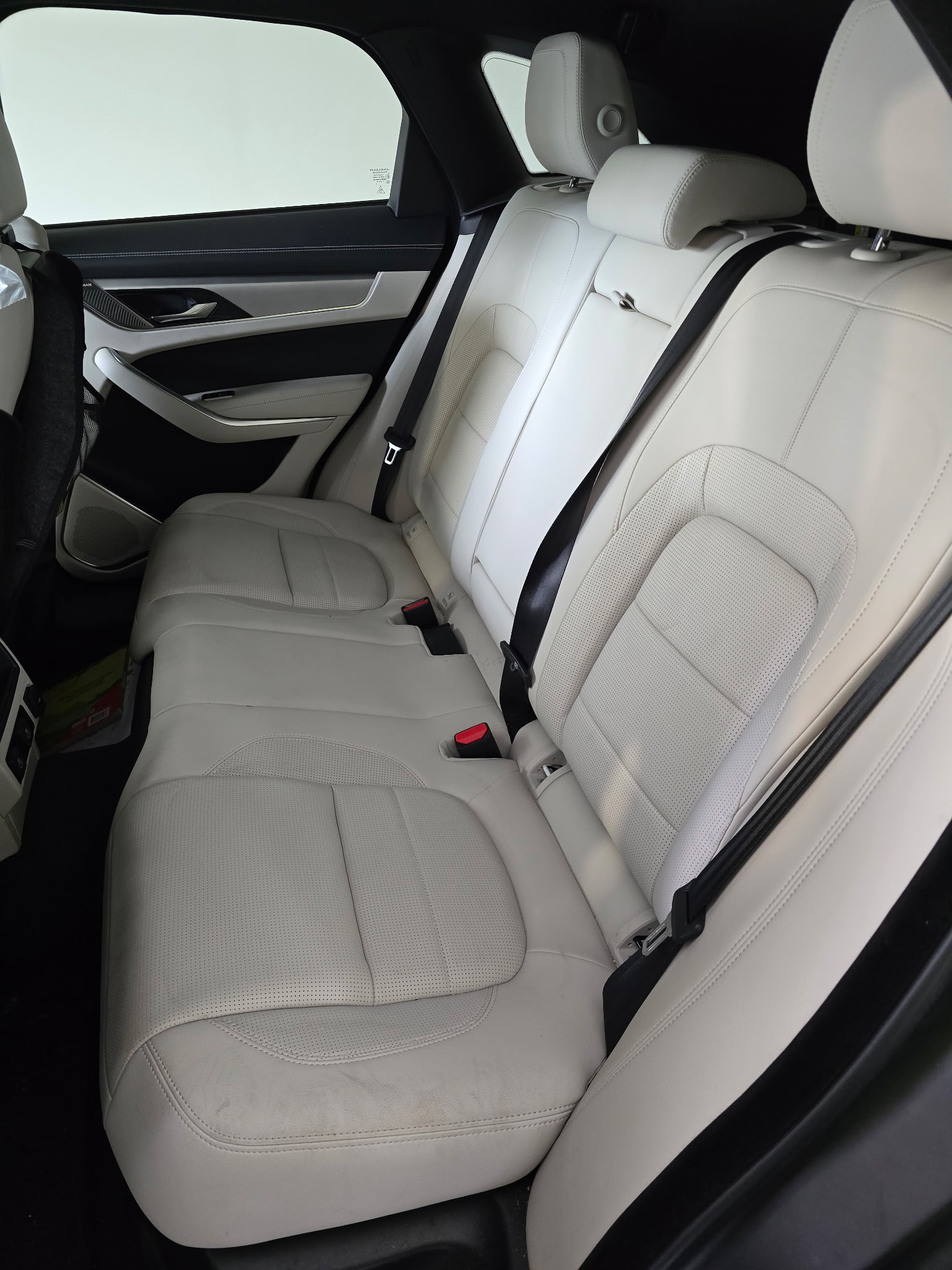 Used 2026 Jaguar F-PACE R-Dynamic S AWD/4WD image 18