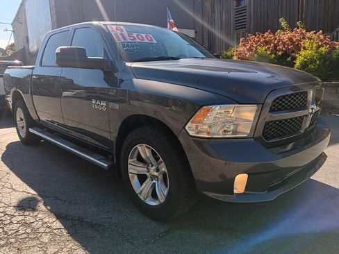 Used 2014 RAM 1500 Express image 2