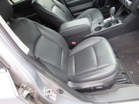Used 2015 Subaru Outback 3.6R Limited AWD/4WD image 17