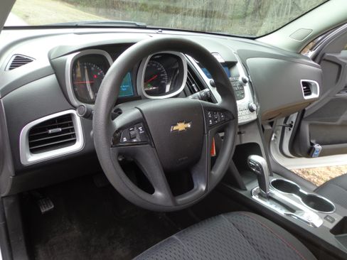 Used 2013 Chevrolet Equinox LS image 8