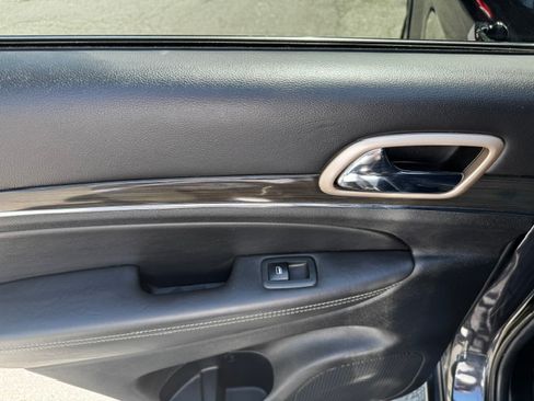 Used 2014 Jeep Grand Cherokee 4WD Overland image 20