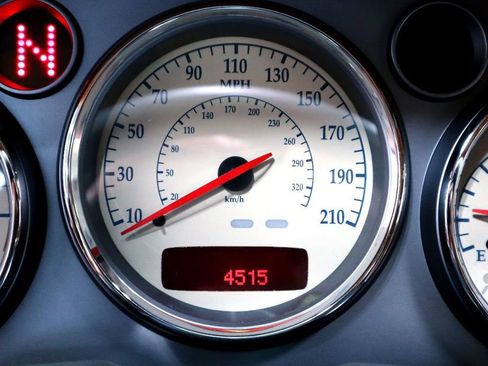 Used 2003 Aston Martin Vanquish image 40