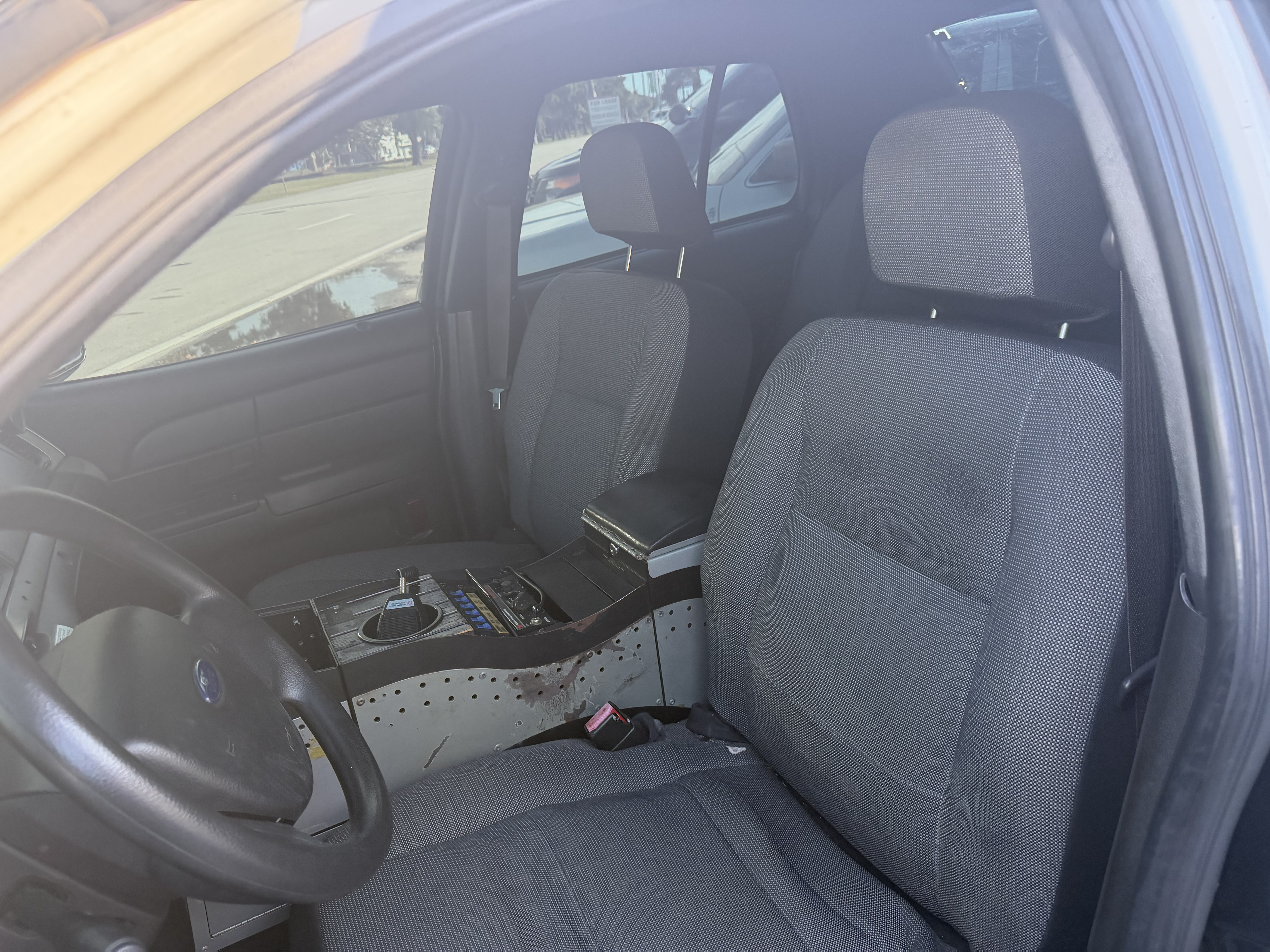 Used 2006 Ford Crown Victoria Police Interceptor RWD image 11