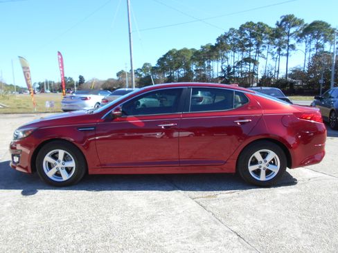 Used 2015 Kia Optima LX image 1