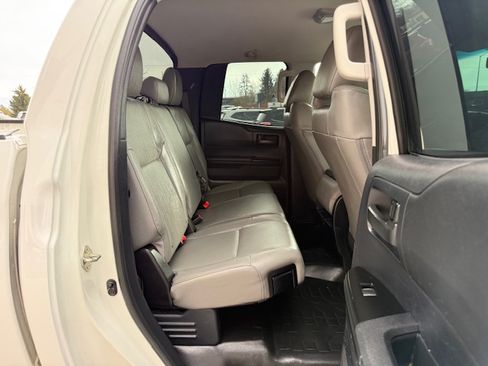 Used 2016 Toyota Tundra SR image 19