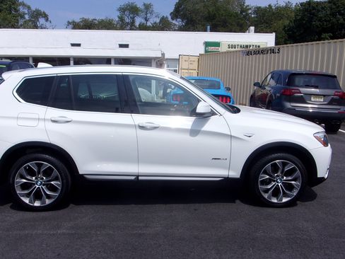 Used 2017 BMW X3 xDrive28i AWD/4WD image 4
