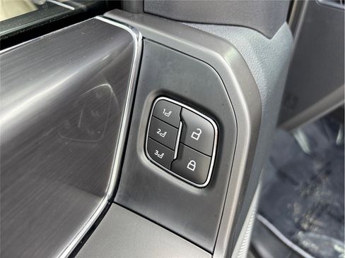 Used 2025 Ford F150 Lariat image 26