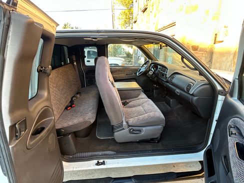 Used 1999 Dodge Ram 2500 Truck SLT image 19