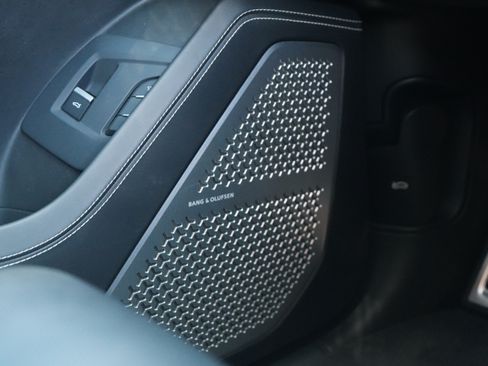 Used 2020 Lamborghini Urus image 24