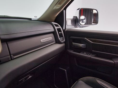 Used 2020 RAM 2500 4x4 Crew Cab Laramie image 46